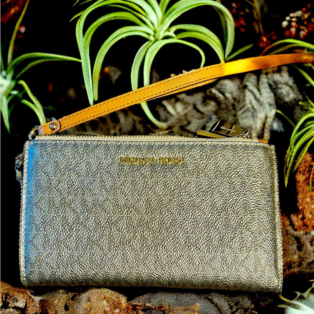 MK wallet